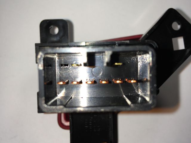 bontott HYUNDAI I30 Vészvillogó Kapcsoló