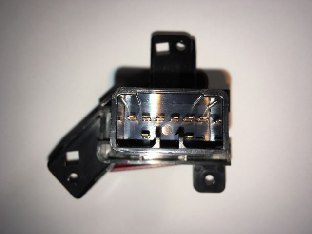 bontott HYUNDAI I30 Vészvillogó Kapcsoló