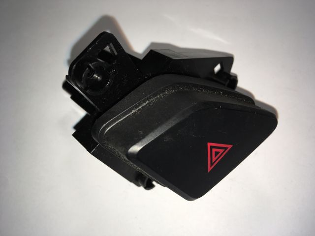 bontott HYUNDAI I30 Vészvillogó Kapcsoló