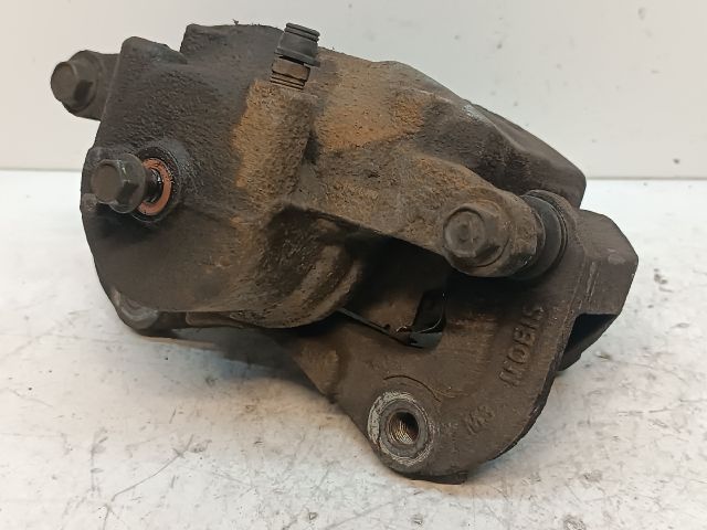 bontott HYUNDAI i40 Bal első Féknyereg Munkahengerrel