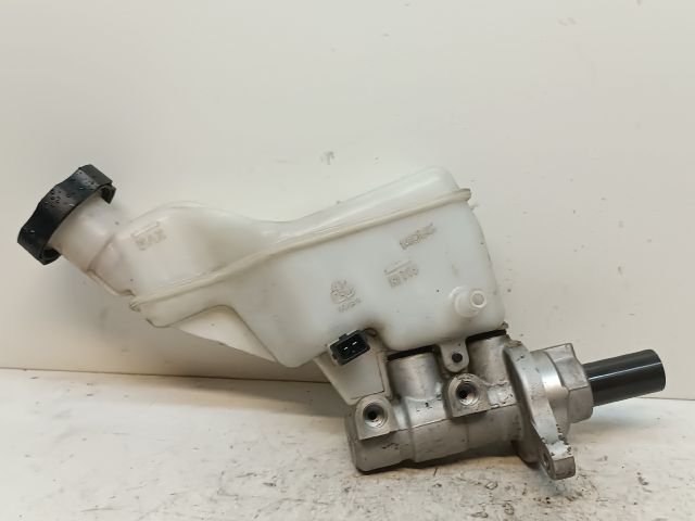 bontott HYUNDAI i40 Főfékhenger