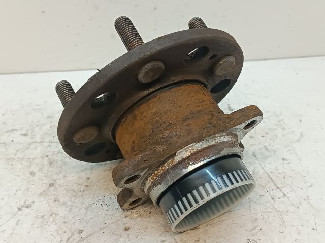 bontott HYUNDAI i40 Jobb hátsó Kerékagy