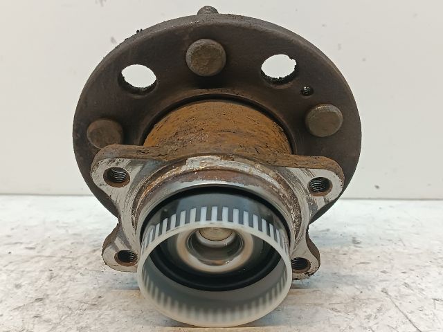 bontott HYUNDAI i40 Jobb hátsó Kerékagy