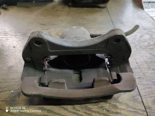 bontott HYUNDAI i40 Bal első Féknyereg Munkahengerrel