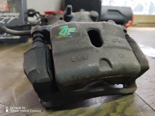 bontott HYUNDAI i40 Bal első Féknyereg Munkahengerrel