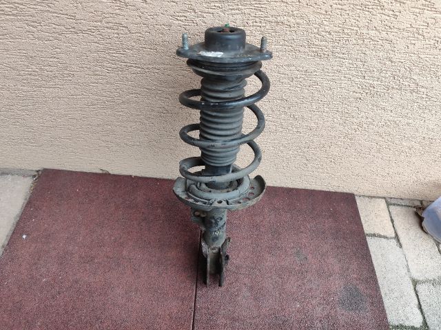 bontott HYUNDAI i40 Bal első Gólyaláb (Lengécsillapító, Rugó)