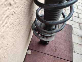 bontott HYUNDAI i40 Bal első Gólyaláb (Lengécsillapító, Rugó)