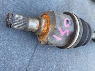 bontott HYUNDAI i40 Bal Féltengely