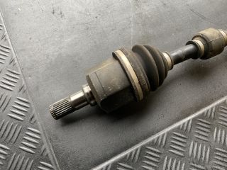 bontott HYUNDAI i40 Bal Féltengely