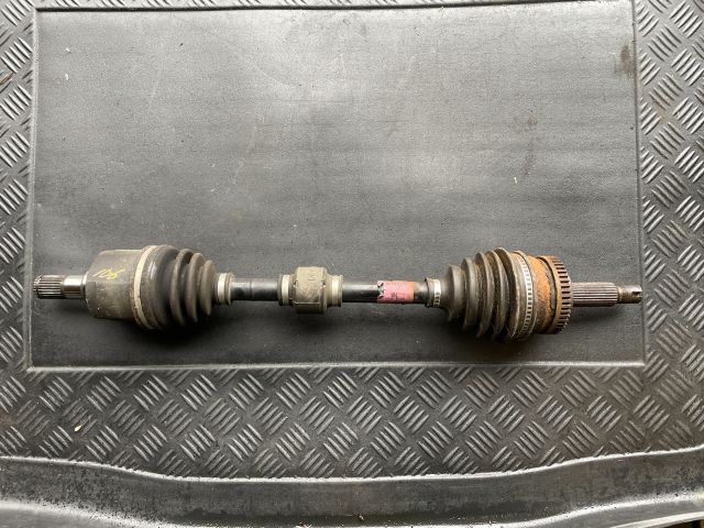 bontott HYUNDAI i40 Bal Féltengely