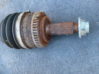 bontott HYUNDAI i40 Bal Féltengely