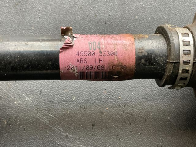 bontott HYUNDAI i40 Bal Féltengely