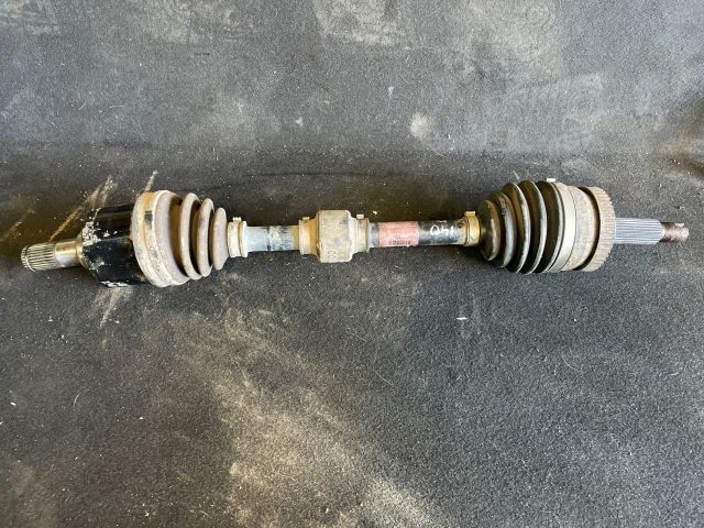 bontott HYUNDAI i40 Bal Féltengely