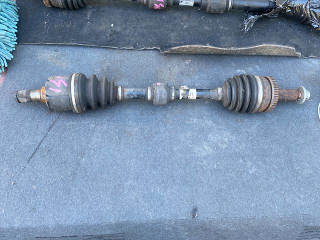 bontott HYUNDAI i40 Bal Féltengely