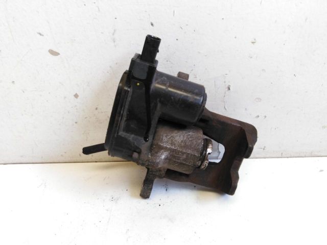 bontott HYUNDAI i40 Bal hátsó Féknyereg Munkahengerrel