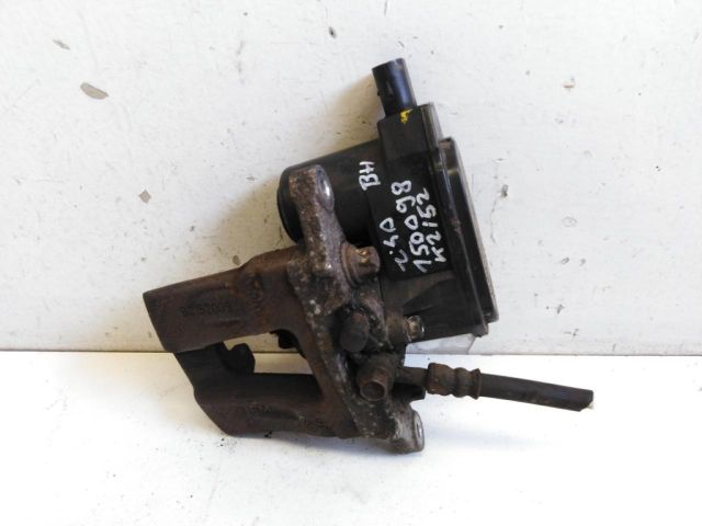 bontott HYUNDAI i40 Bal hátsó Féknyereg Munkahengerrel