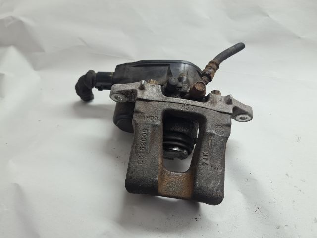 bontott HYUNDAI i40 Bal hátsó Féknyereg Munkahengerrel