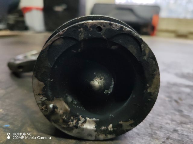 bontott HYUNDAI i40 Dugattyú és Hajtókar