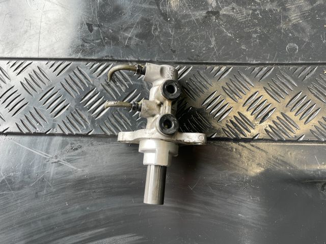 bontott HYUNDAI i40 Főfékhenger