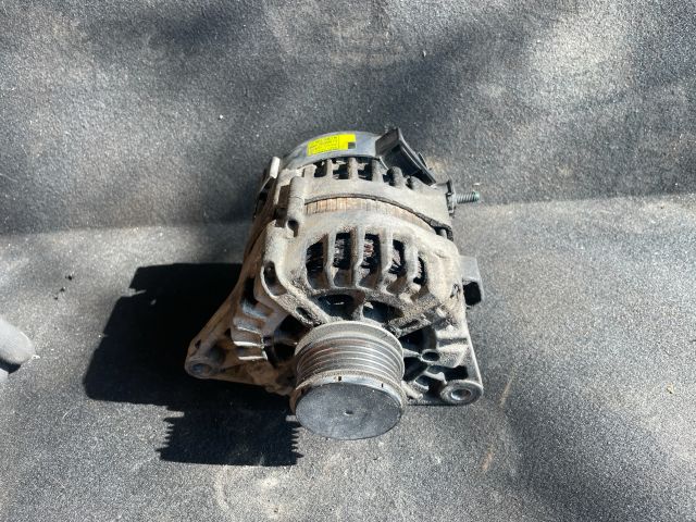 bontott HYUNDAI i40 Generátor