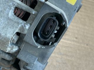 bontott HYUNDAI i40 Generátor