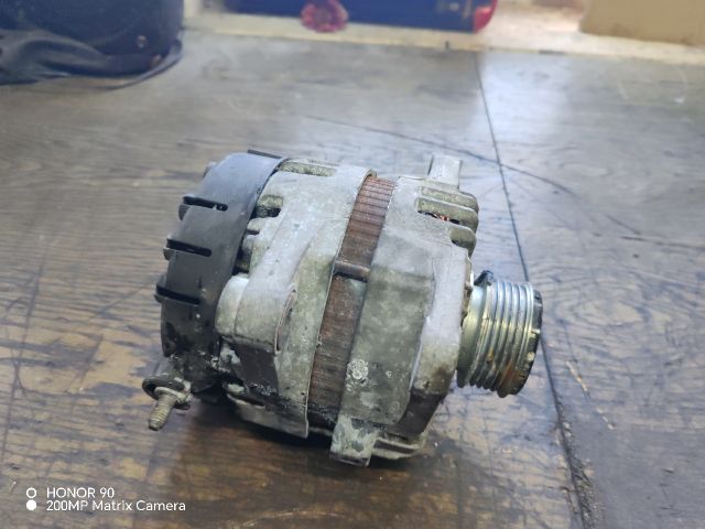 bontott HYUNDAI i40 Generátor