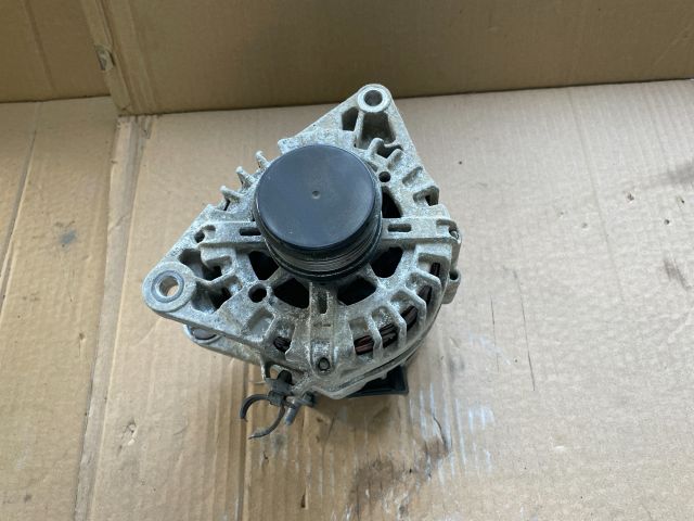 bontott HYUNDAI i40 Generátor