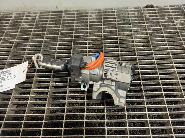 bontott HYUNDAI i40 Gyújtáskapcsoló