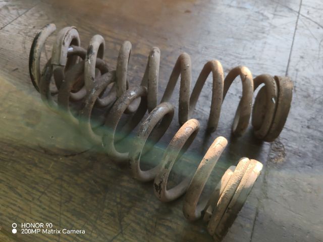 bontott HYUNDAI i40 Hátsó Rugó