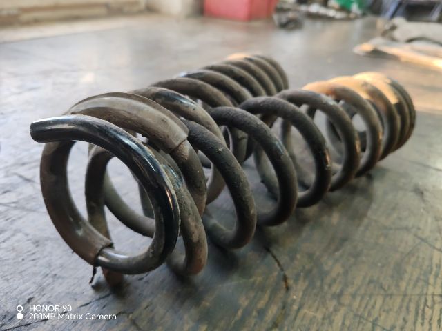 bontott HYUNDAI i40 Hátsó Rugó