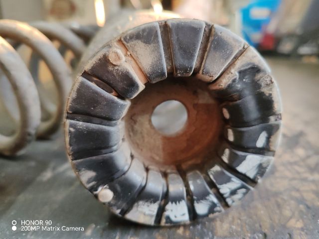 bontott HYUNDAI i40 Hátsó Rugó