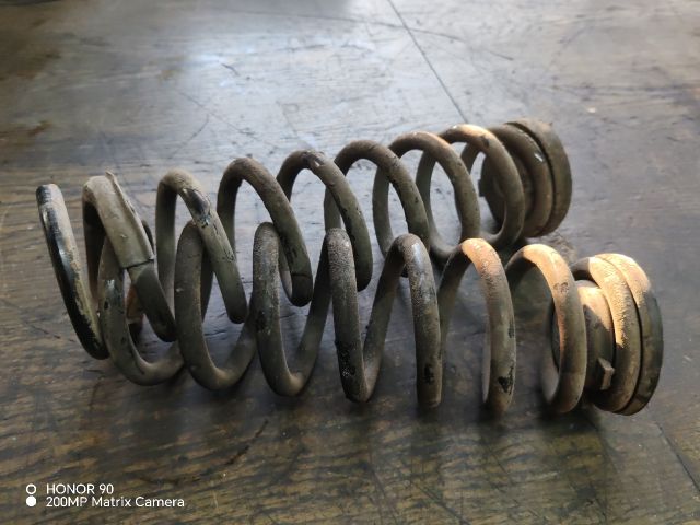 bontott HYUNDAI i40 Hátsó Rugó