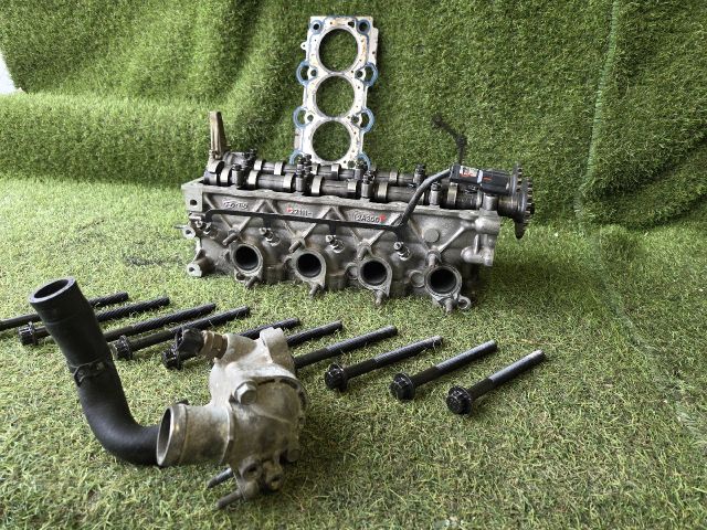 bontott HYUNDAI i40 Hengerfej