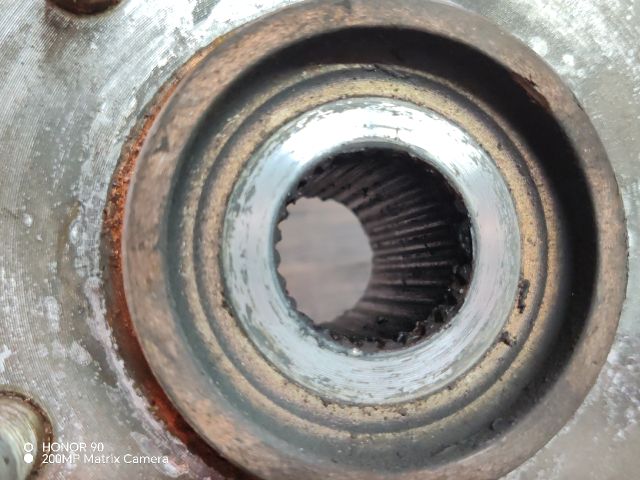 bontott HYUNDAI i40 Jobb első Csonkállvány Kerékaggyal