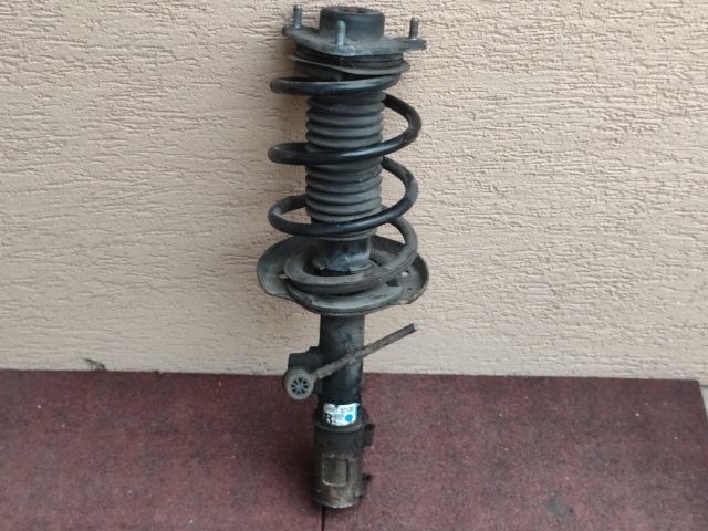 bontott HYUNDAI i40 Jobb első Gólyaláb (Lengécsillapító, Rugó)