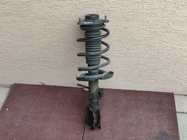 bontott HYUNDAI i40 Jobb első Gólyaláb (Lengécsillapító, Rugó)