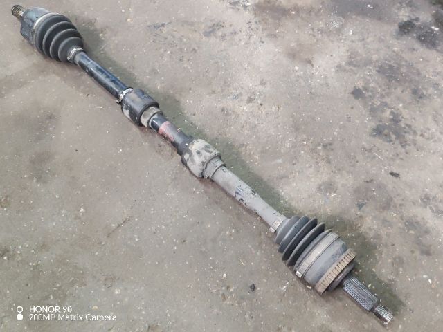 bontott HYUNDAI i40 Jobb Féltengely