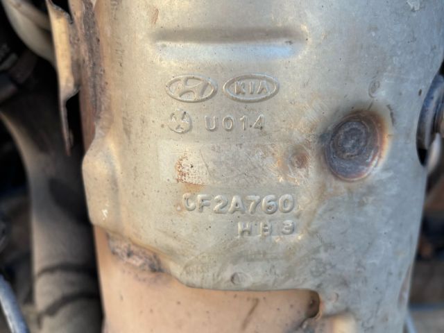 bontott HYUNDAI i40 Katalizátor