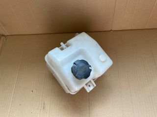 bontott HYUNDAI i40 Kiegyenlítő Tartály