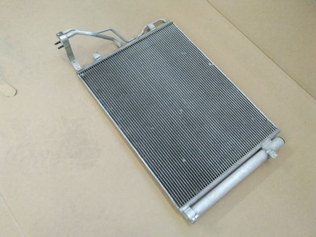 bontott HYUNDAI i40 Klímahűtő Radiátor