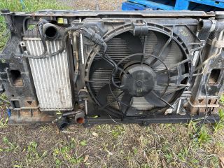 bontott HYUNDAI i40 Komplett Homlokfal (Részeivel)