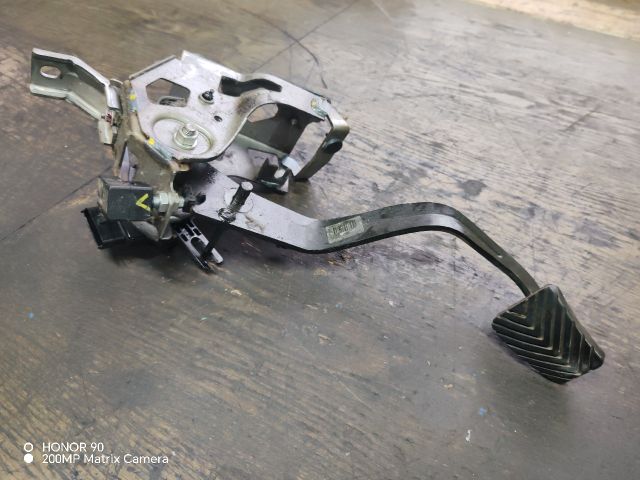 bontott HYUNDAI i40 Kuplung Pedál