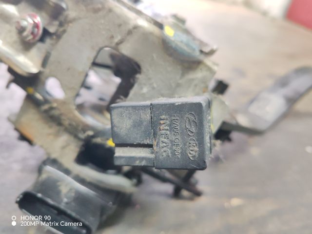 bontott HYUNDAI i40 Kuplung Pedál