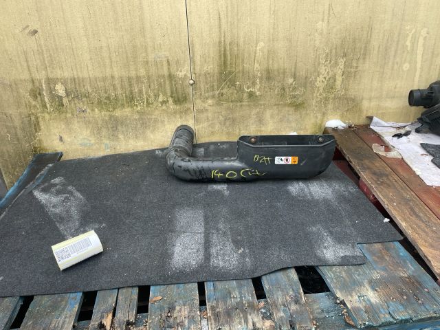 bontott HYUNDAI i40 Légbeömlő Cső