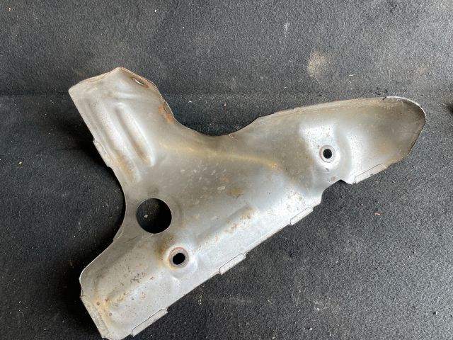 bontott HYUNDAI i40 Leömlő Hővédő Lemez