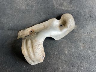 bontott HYUNDAI i40 Leömlő Hővédő Lemez