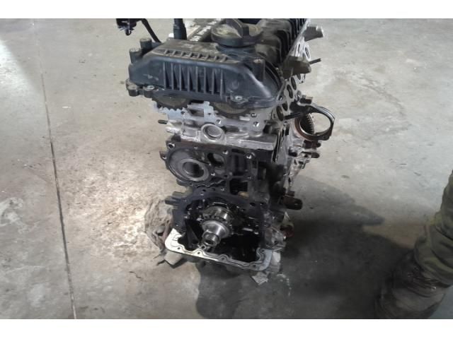 bontott HYUNDAI i40 Motor (Fűzött blokk hengerfejjel)