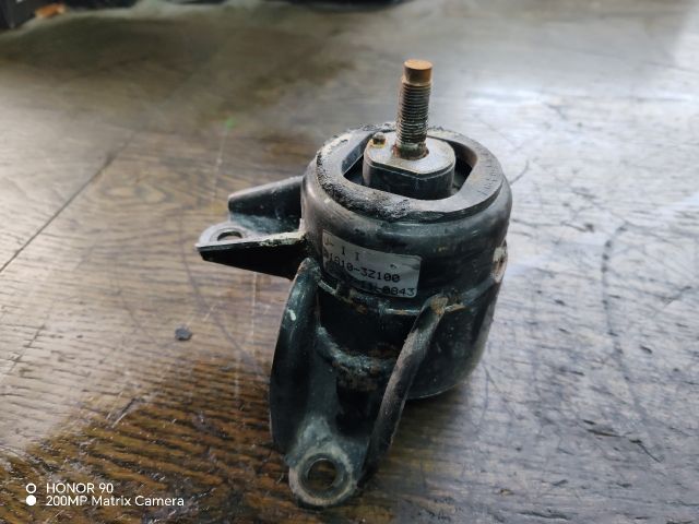 bontott HYUNDAI i40 Motor Tartó Bak Jobb