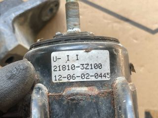 bontott HYUNDAI i40 Motor Tartó Bak Jobb