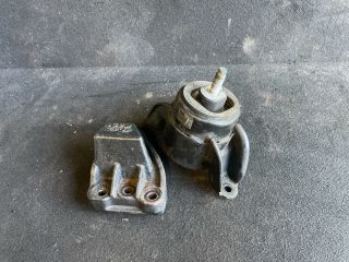 bontott HYUNDAI i40 Motor Tartó Bak Jobb